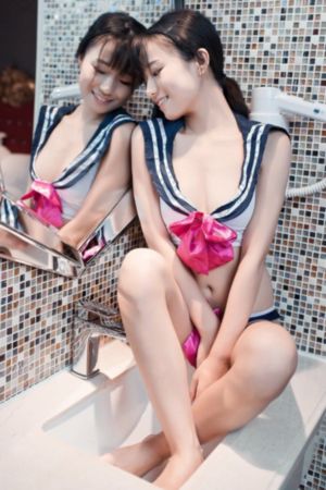 女人独自撑伞的图片_欧美在线观看