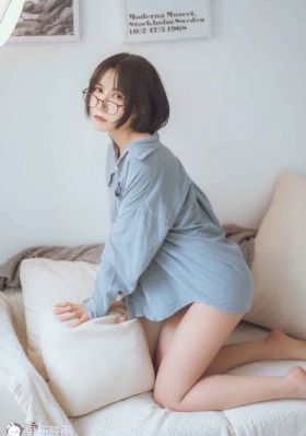 嫩草电影网嫩草影院_DVD免费在线播放