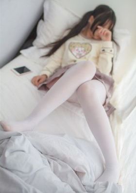 欧美情趣内衣肉感视频迅雷下载_BD在线播放观看